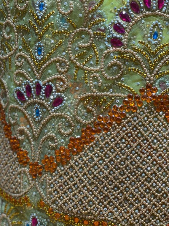 YELLOW VIP SILK ON GEORGE